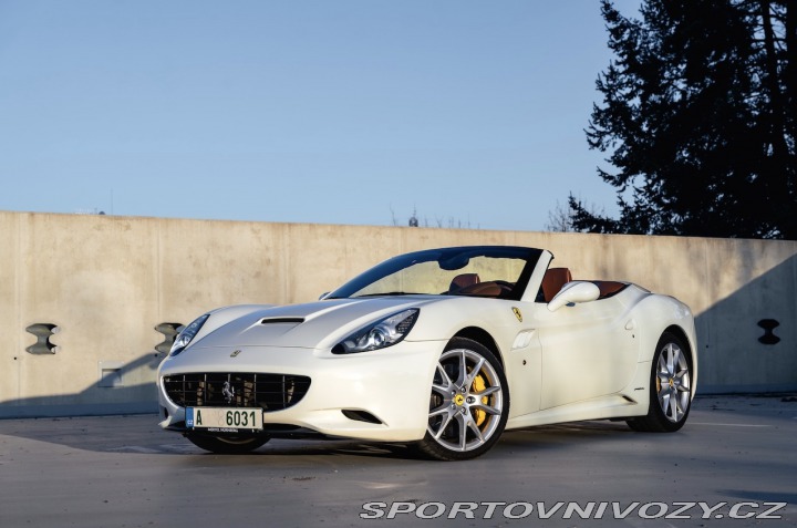 Ferrari California  2010
