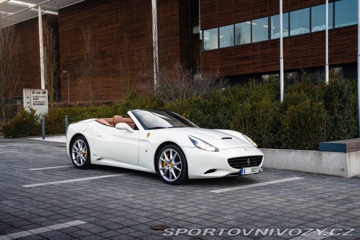 Ferrari California  2010