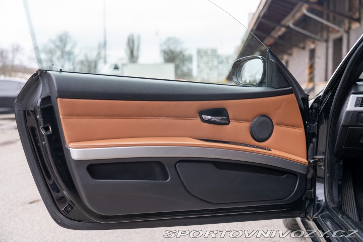 BMW 3 e93 325i (úprava na 330i) 2010