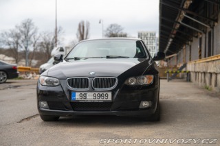 BMW 3 e93 325i (úprava na 330i) 2010