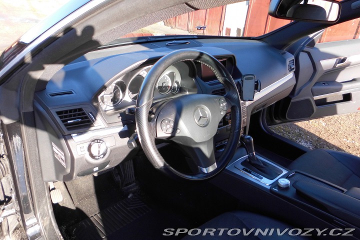 Mercedes-Benz E E 250 kupé 2010
