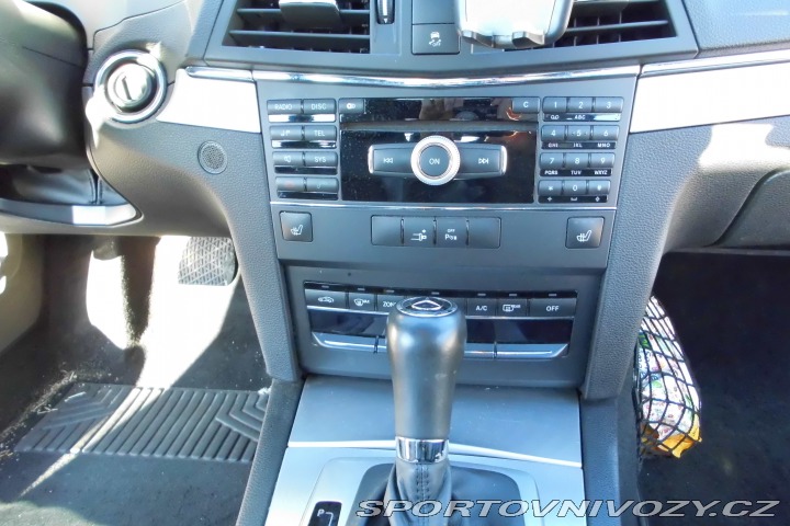 Mercedes-Benz E E 250 kupé 2010