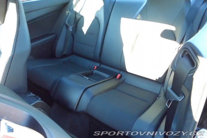 Mercedes-Benz E E 250 kupé 2010