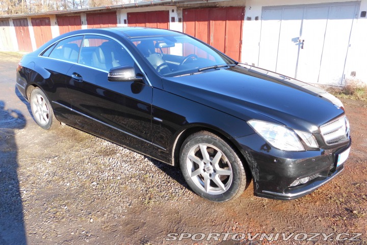 Mercedes-Benz E E 250 kupé 2010