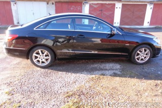 Mercedes-Benz E E 250 kupé 2010