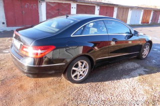 Mercedes-Benz E E 250 kupé 2010