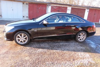 Mercedes-Benz E E 250 kupé 2010