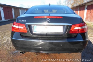 Mercedes-Benz E E 250 kupé 2010