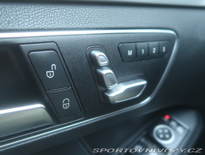 Mercedes-Benz E AMG Paket E 350 BlueTEC 4 2015