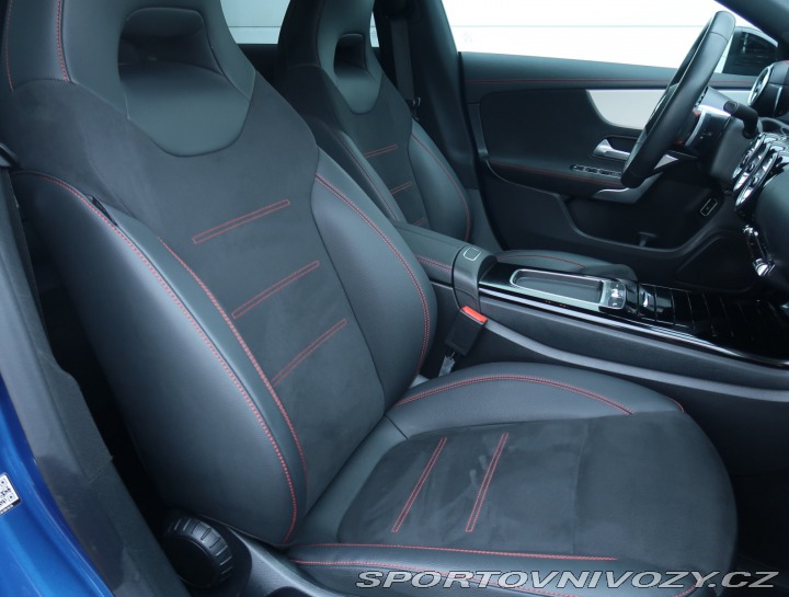 Mercedes-Benz CLA AMG Paket 200 2023