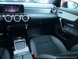 Mercedes-Benz CLA AMG Paket 200 2023