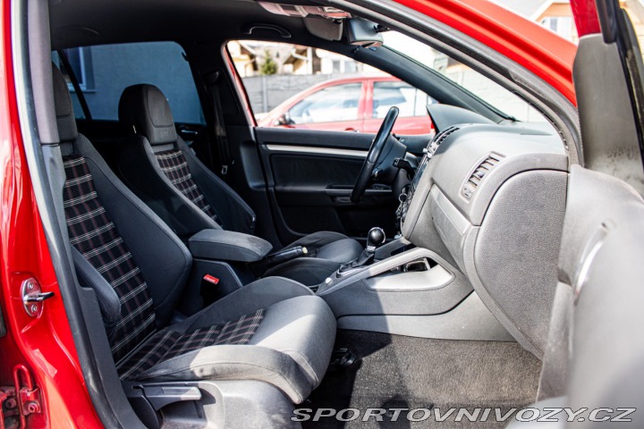 Volkswagen Golf 2.0 FSI GTI Turbo DSG. 2005