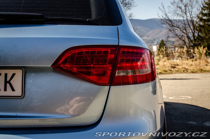 Audi A4 Avant S4 3.0 TFSI V6 qu 2011