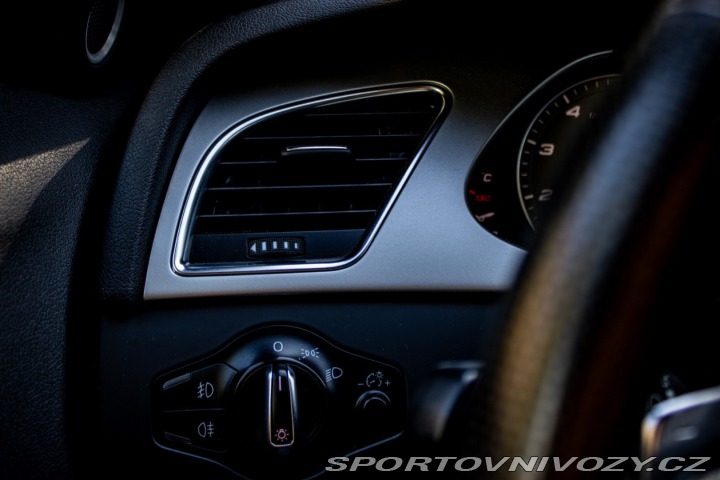 Audi A4 Avant S4 3.0 TFSI V6 qu 2011