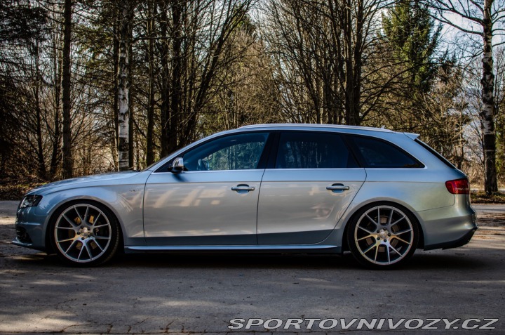 Audi A4 Avant S4 3.0 TFSI V6 qu 2011