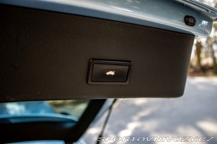 Audi A4 Avant S4 3.0 TFSI V6 qu 2011