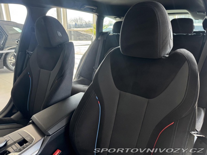 BMW 3 330i xDrive*M-SPORT*Distr 2025