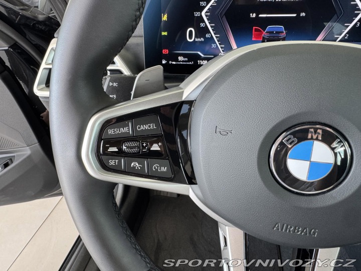 BMW 3 330i xDrive*M-SPORT*REZER 2025