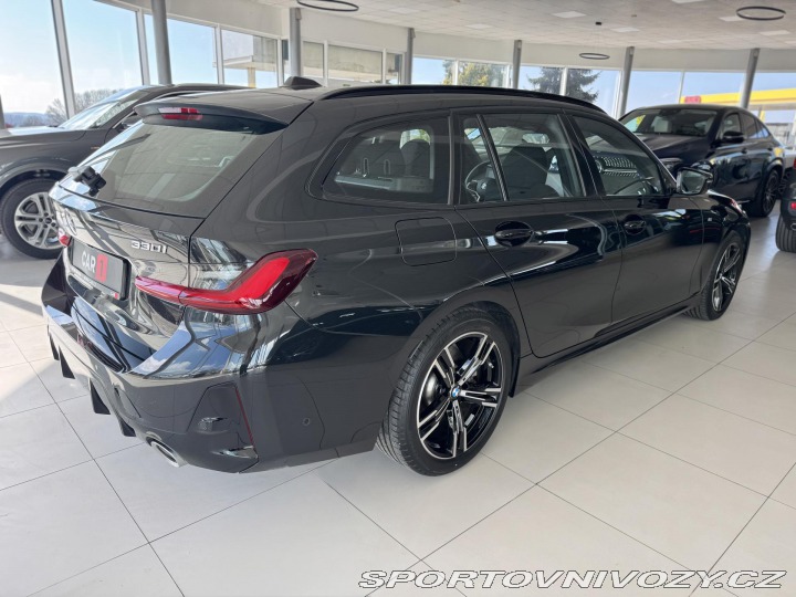 BMW 3 330i xDrive*M-SPORT*Distr 2025