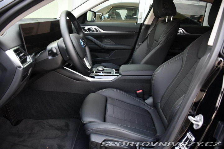 BMW i4 eDrive35 3L-ZÁRUKA 9tis. 2023