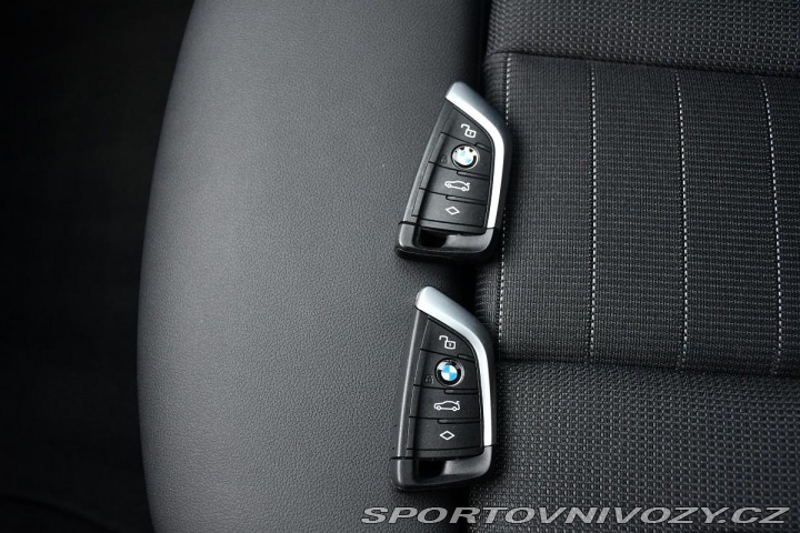 BMW i4 eDrive35 3L-ZÁRUKA  9tis. 2023