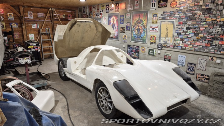 McLaren Ostatní modely M6 GTR ,Manta Montage 1991