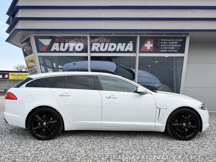 Jaguar XF 3,0 V6 Sportbrake REZERVA 2015