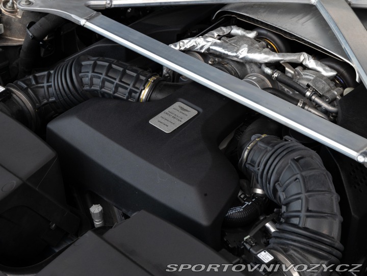 Aston Martin Vantage 2022