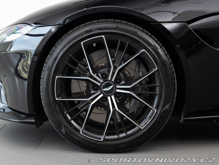 Aston Martin Vantage  2022