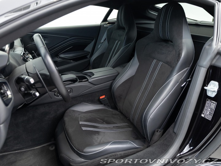 Aston Martin Vantage 2022