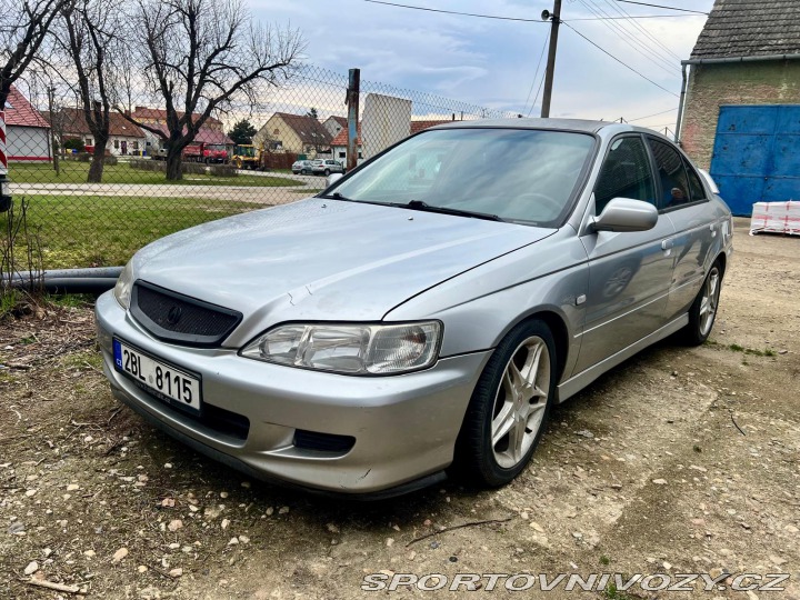 Honda Accord Sportovní sedan 2001