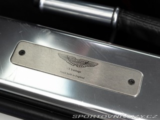 Aston Martin Vantage 2010