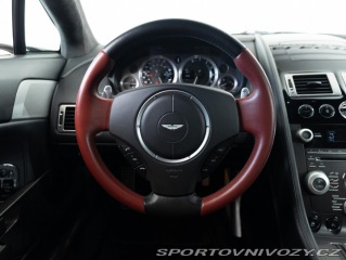 Aston Martin Vantage 2010