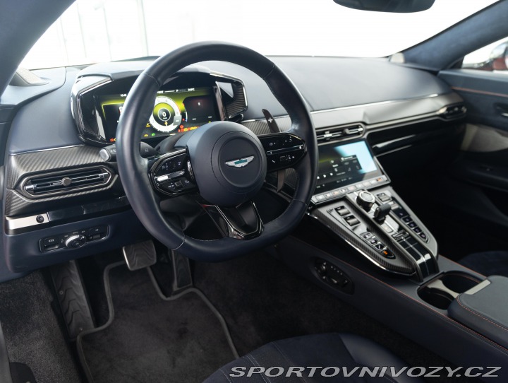 Aston Martin Vantage  2024