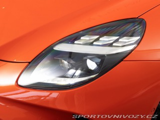 Aston Martin Vantage 2024