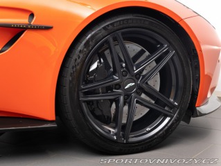 Aston Martin Vantage 2024