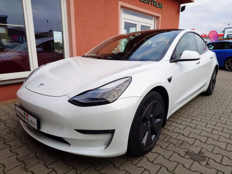 Tesla Model 3 Long Range Dual Motor 366