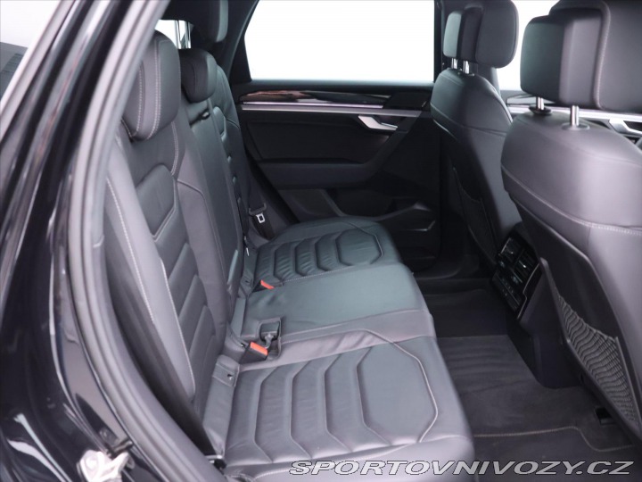 Volkswagen Ostatní modely Touareg 3,0 R-Line Tiptronic CZ D 2021