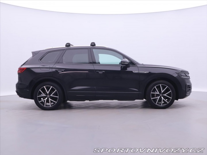 Volkswagen Ostatní modely Touareg 3,0 R-Line Tiptronic CZ D 2021