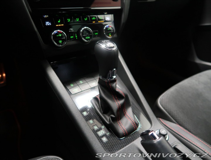 Škoda Octavia RS 2,0 TSI RS DSG 1 MAJ ČR 2 2017