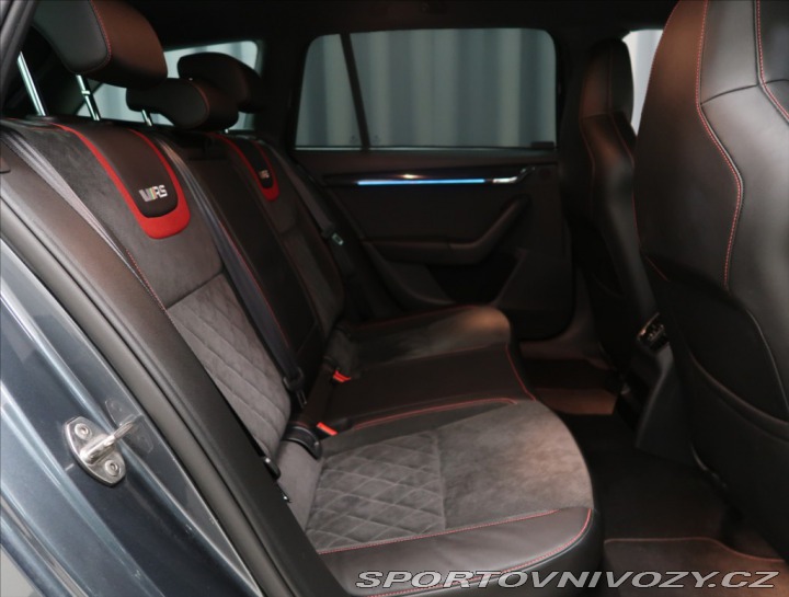 Škoda Octavia RS 2,0 TSI RS DSG 1 MAJ ČR 2 2017