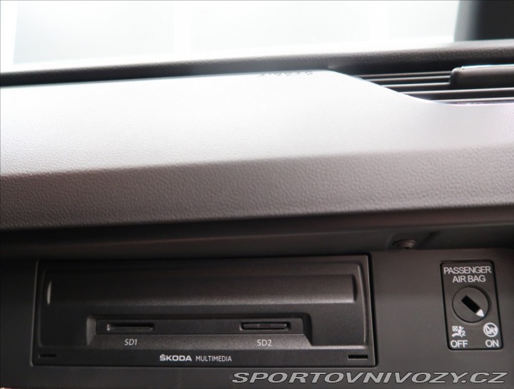 Škoda Octavia RS 2,0 TSI RS DSG 1 MAJ ČR 2 2017