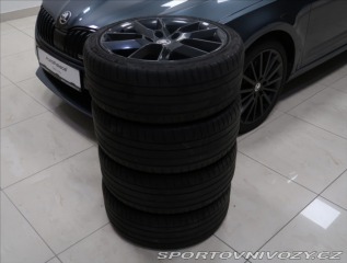 Škoda Octavia RS 2,0 TSI RS DSG 1 MAJ ČR 2 2017