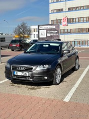Audi A4 2,0 B8 2010 rok