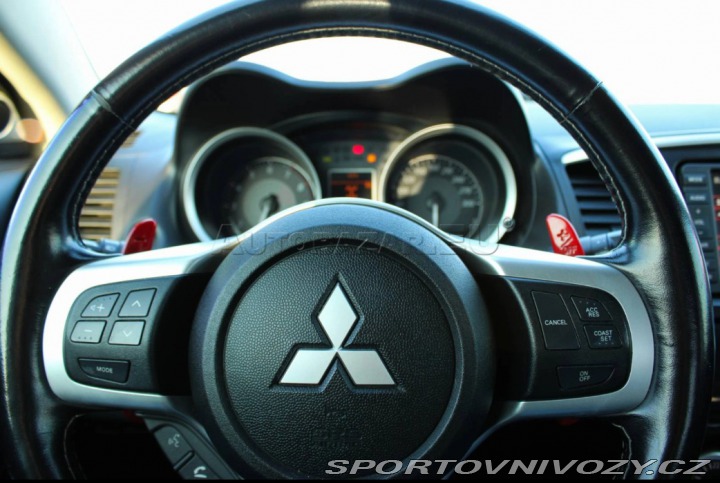 Mitsubishi Lancer EVO X Verzia MR 2011