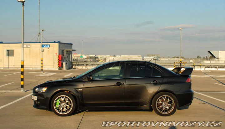 Mitsubishi Lancer EVO X Verzia MR 2011