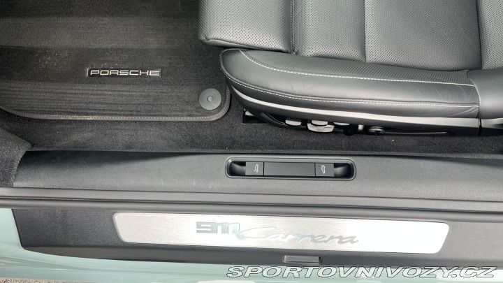 Porsche 911 Carrera 2024