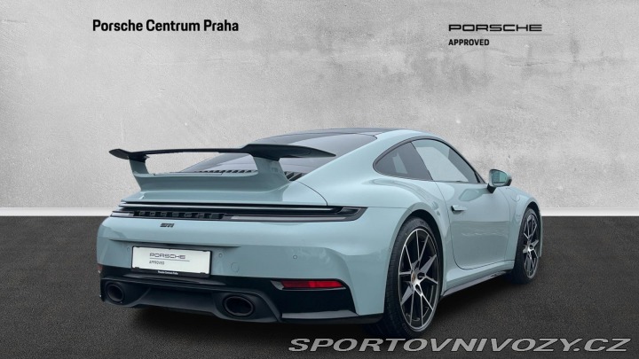 Porsche 911 Carrera 2024