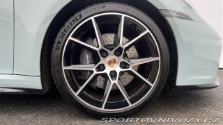 Porsche 911 Carrera 2024