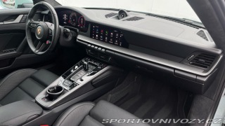 Porsche 911 Carrera 2024